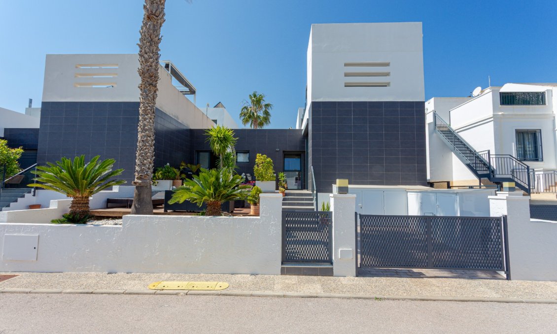 Használt Ingatlanok - Villa -
Orihuela Costa - Costa Blanca