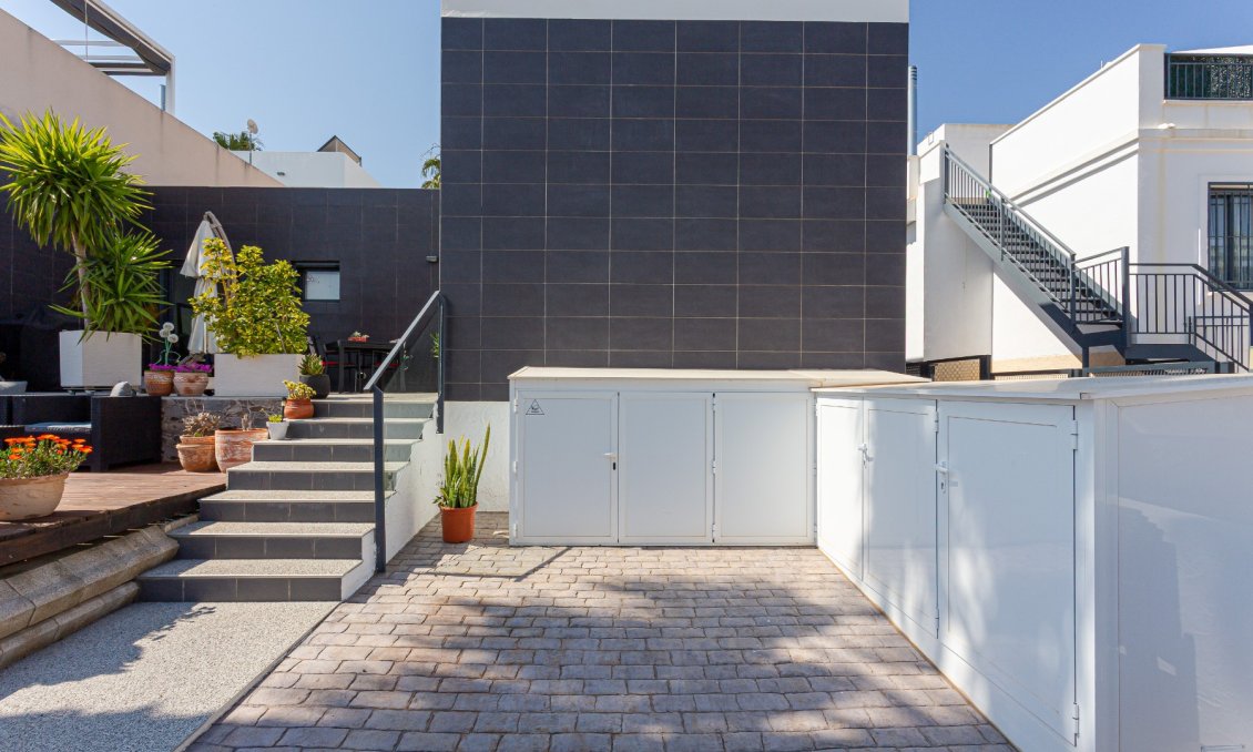 Használt Ingatlanok - Villa -
Orihuela Costa - Costa Blanca