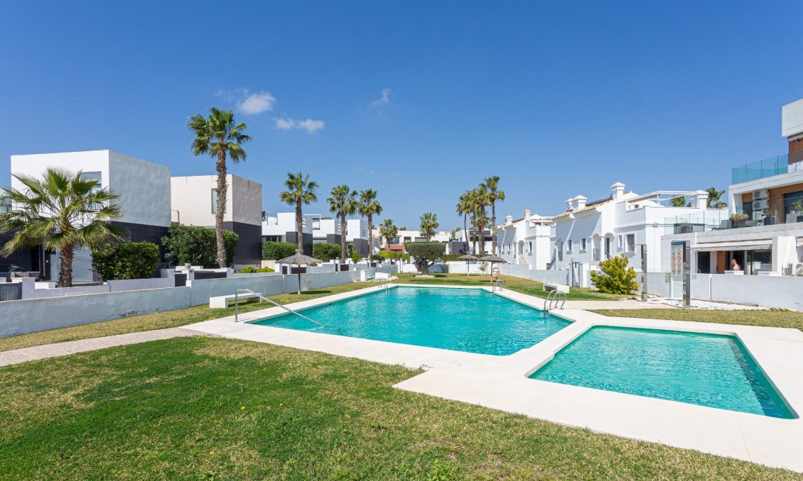 Használt Ingatlanok - Villa -
Orihuela Costa - Costa Blanca