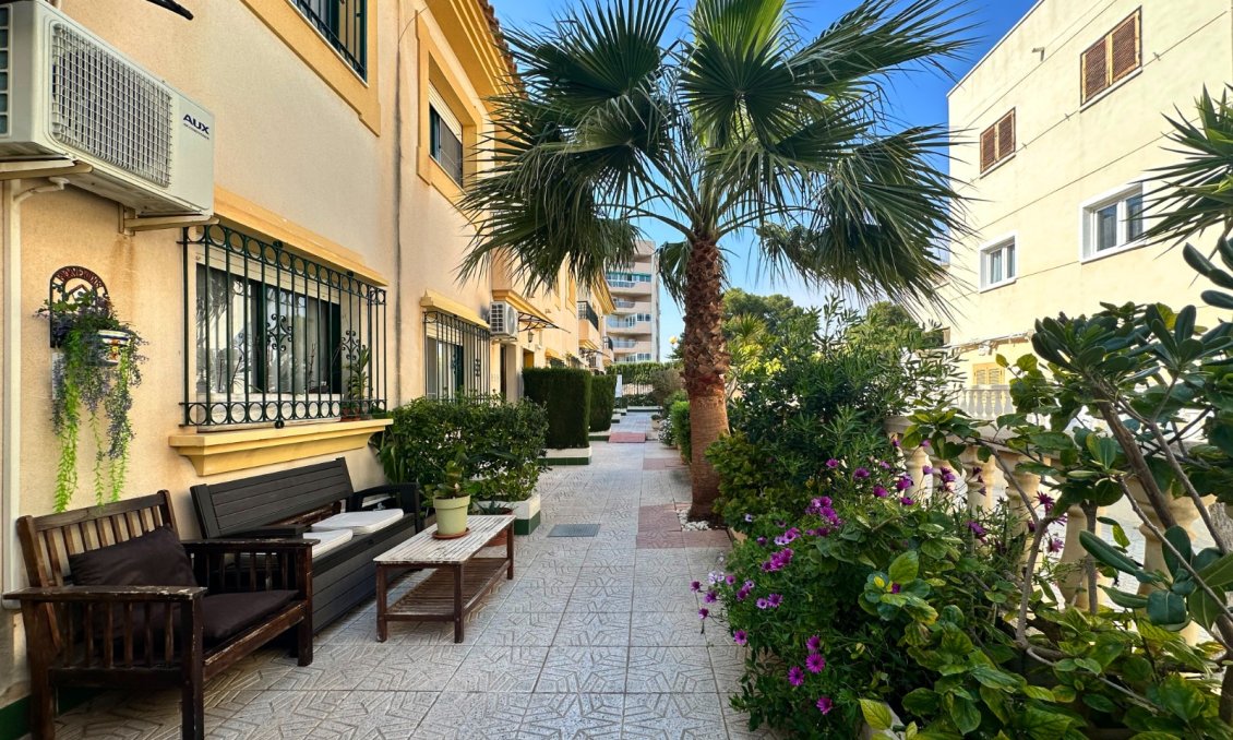 Resale - Town House -
Orihuela Costa - Costa Blanca