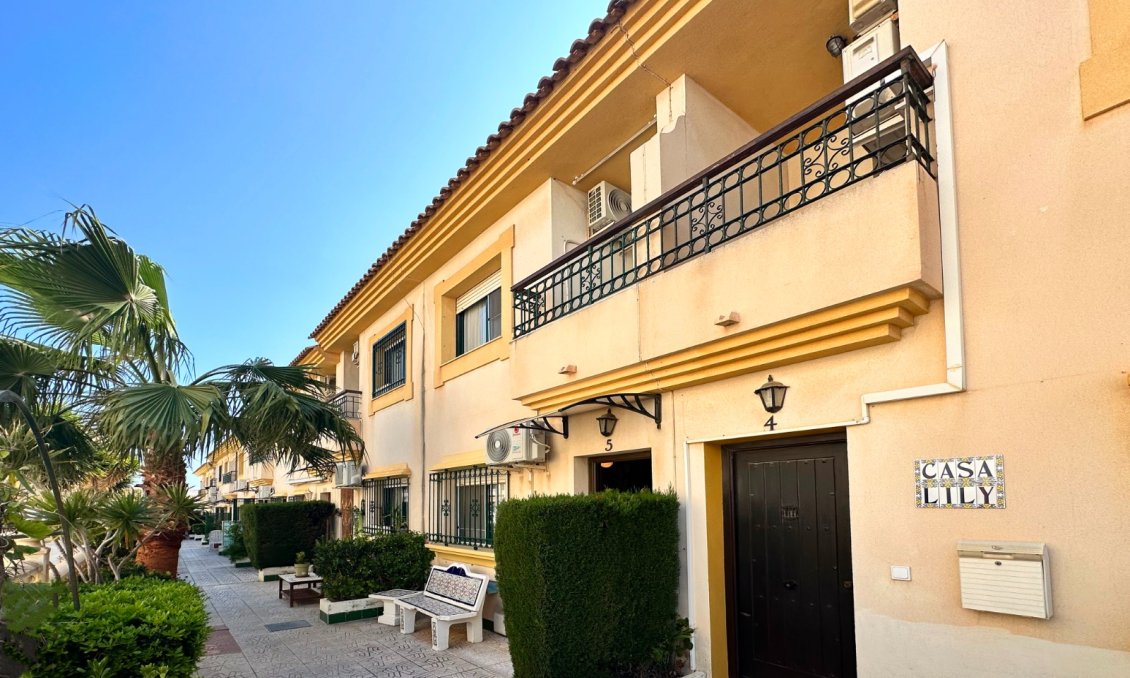 Resale - Town House -
Orihuela Costa - Costa Blanca