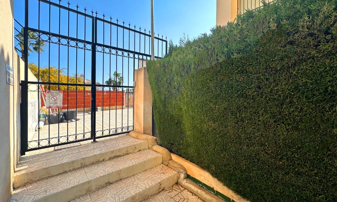 Resale - Town House -
Orihuela Costa - Costa Blanca