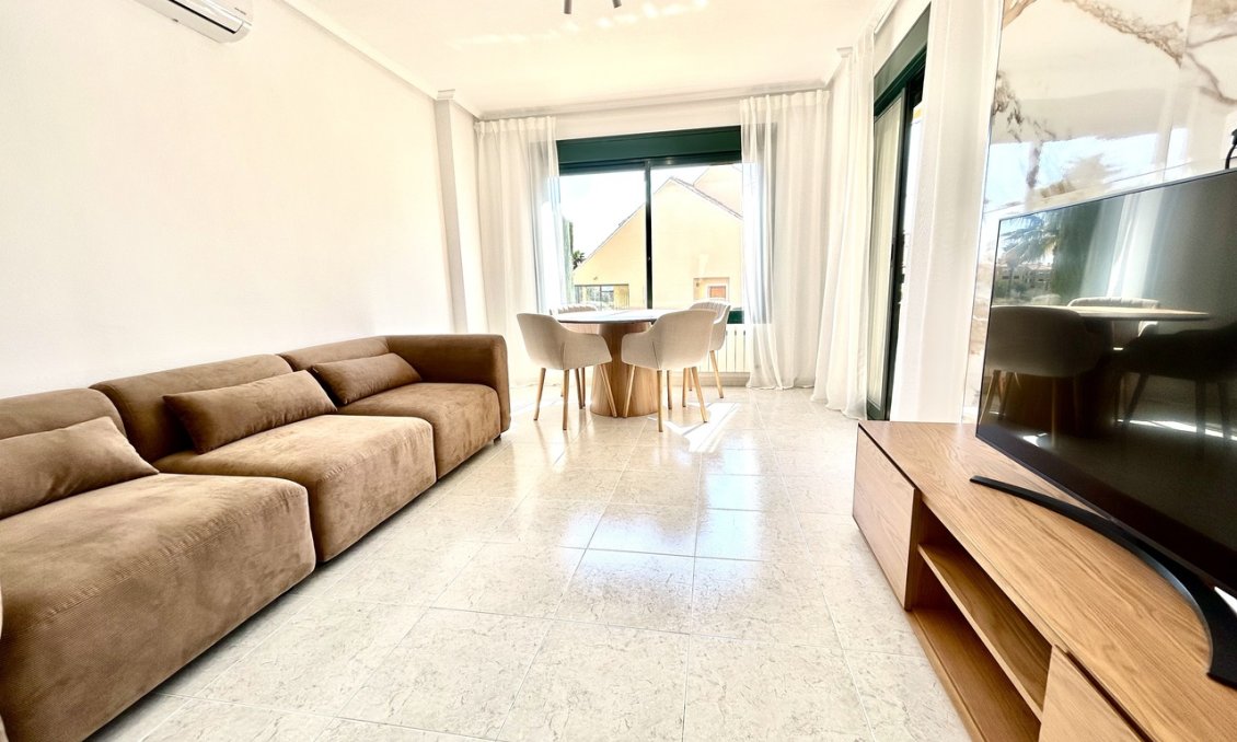 Használt Ingatlanok - Apartman -
Campoamor - Costa Blanca
