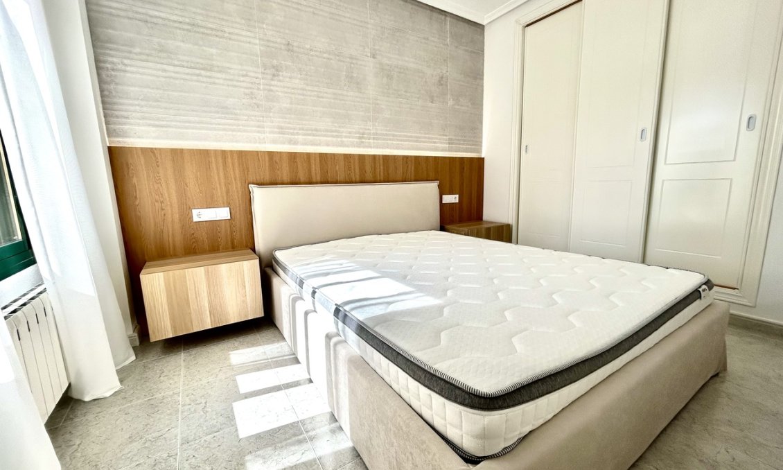 Használt Ingatlanok - Apartman -
Campoamor - Costa Blanca