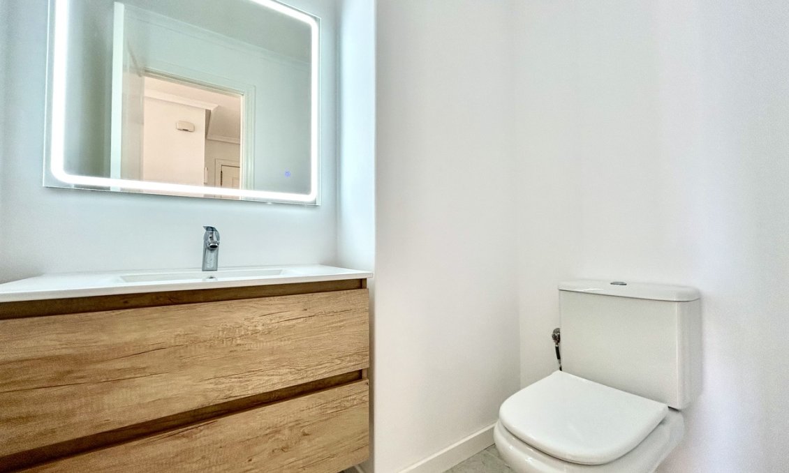 Használt Ingatlanok - Apartman -
Campoamor - Costa Blanca