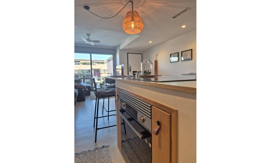 Resale - Duplex -
San Javier