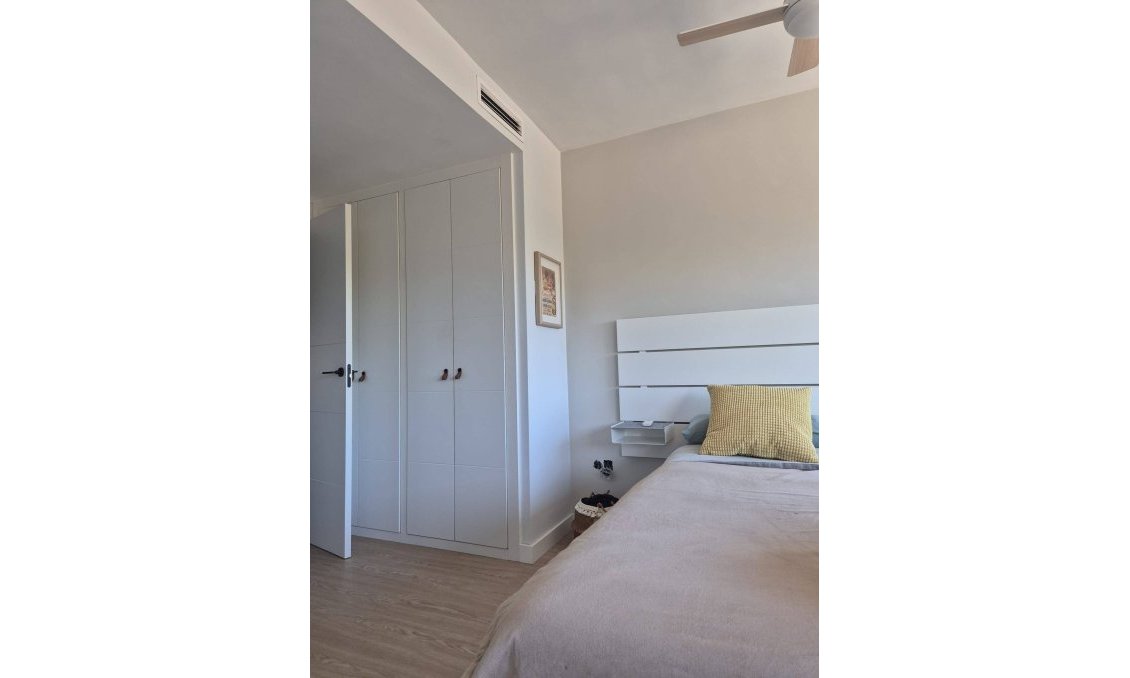 Resale - Duplex -
San Javier