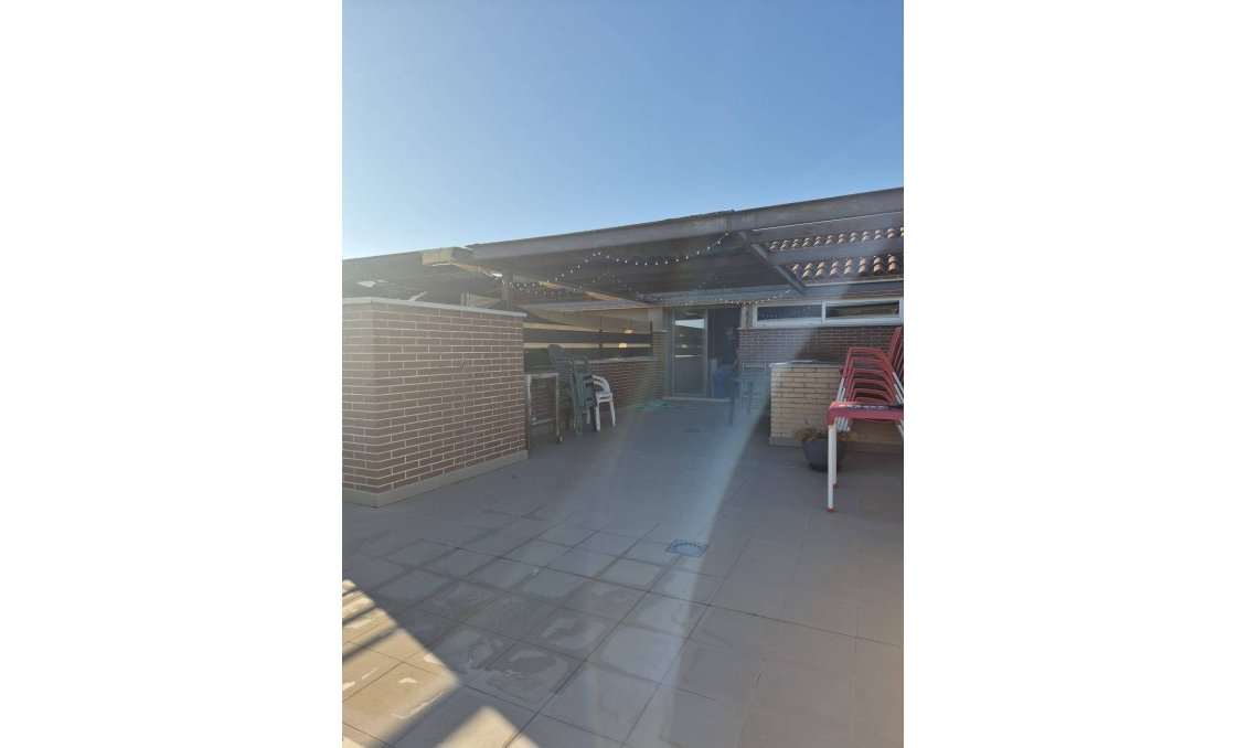 Resale - Duplex -
San Javier