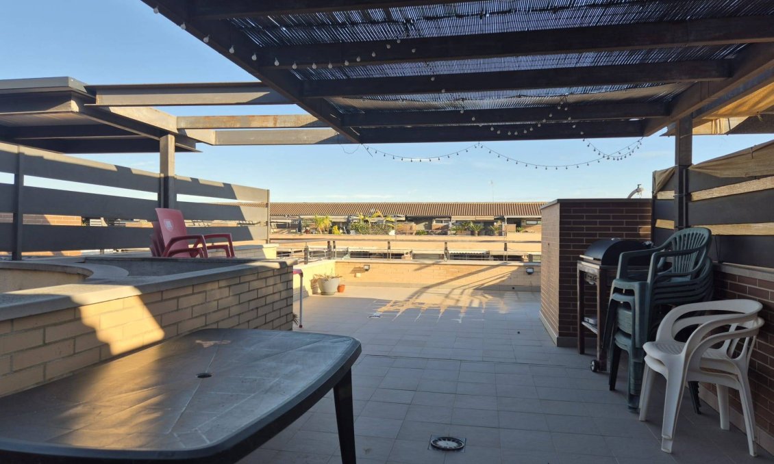 Resale - Duplex -
San Javier