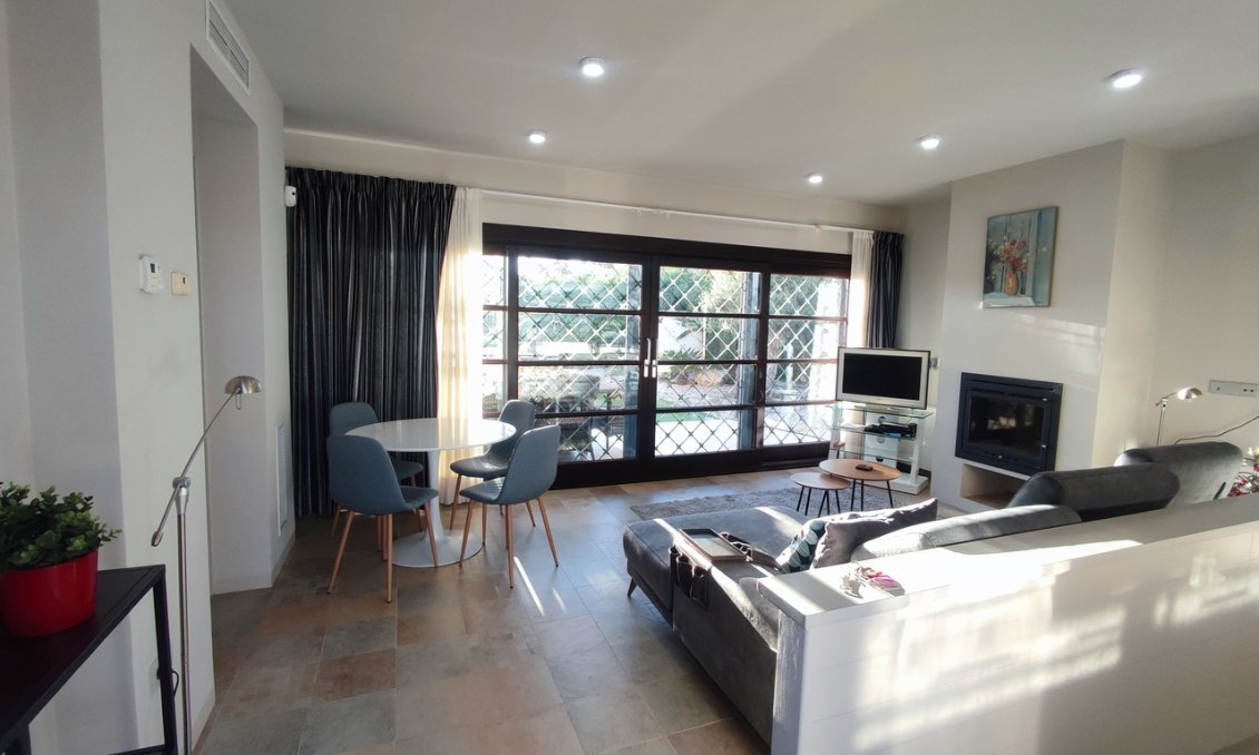 Segunda mano - Villa -
Peraleja Golf - Inland