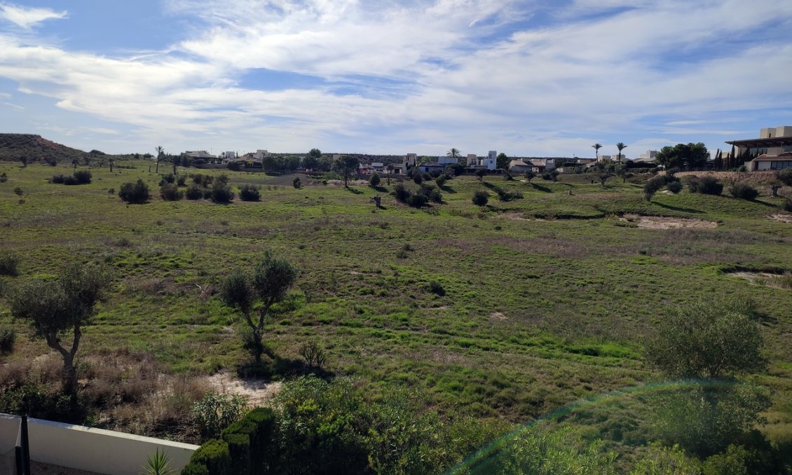 Segunda mano - Villa -
Peraleja Golf - Inland