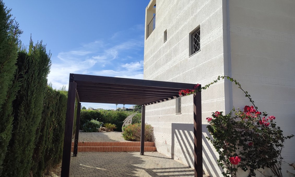 Segunda mano - Villa -
Peraleja Golf - Inland