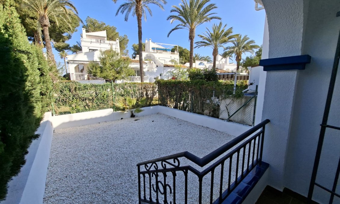 Használt Ingatlanok - Bungaló -
Villamartin - Costa Blanca