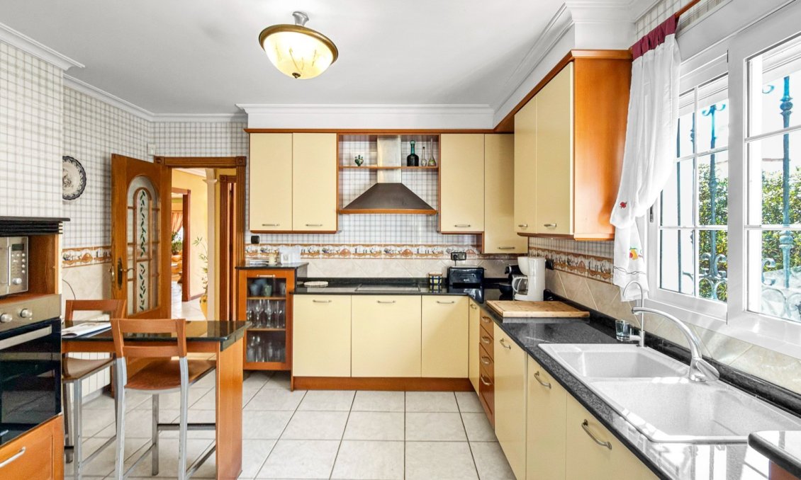 Használt Ingatlanok - Villa -
Torrevieja - Costa Blanca