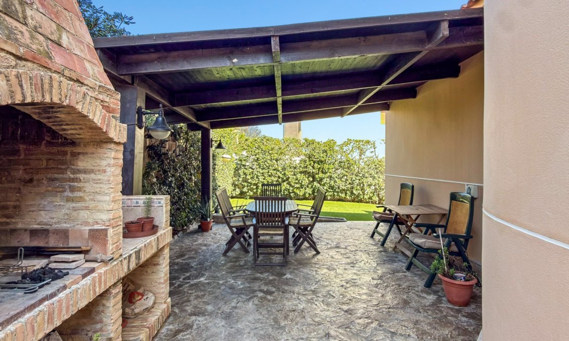 Használt Ingatlanok - Villa -
Torrevieja - Costa Blanca