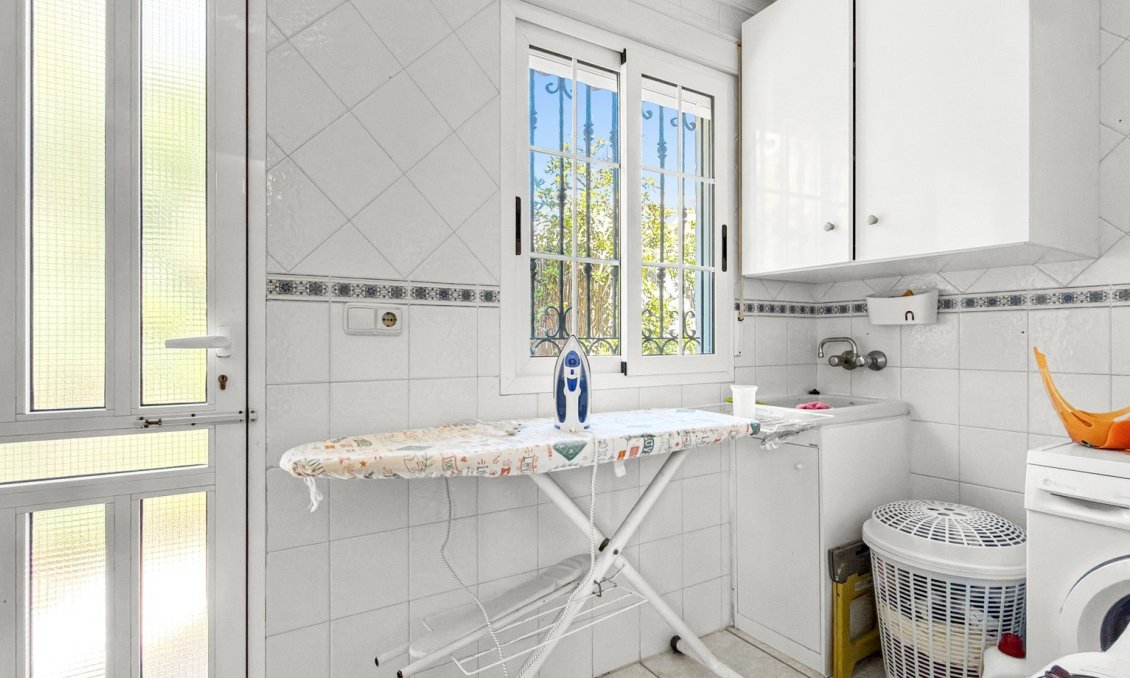 Használt Ingatlanok - Villa -
Torrevieja - Costa Blanca