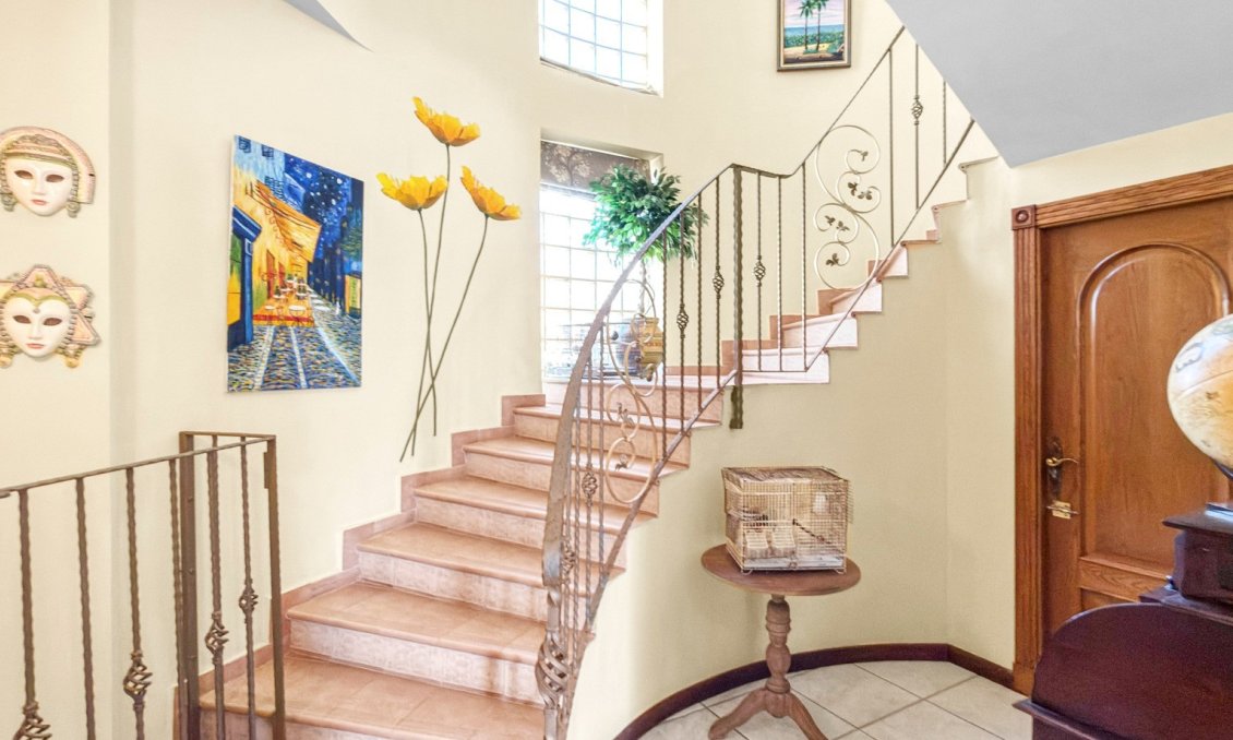 Használt Ingatlanok - Villa -
Torrevieja - Costa Blanca