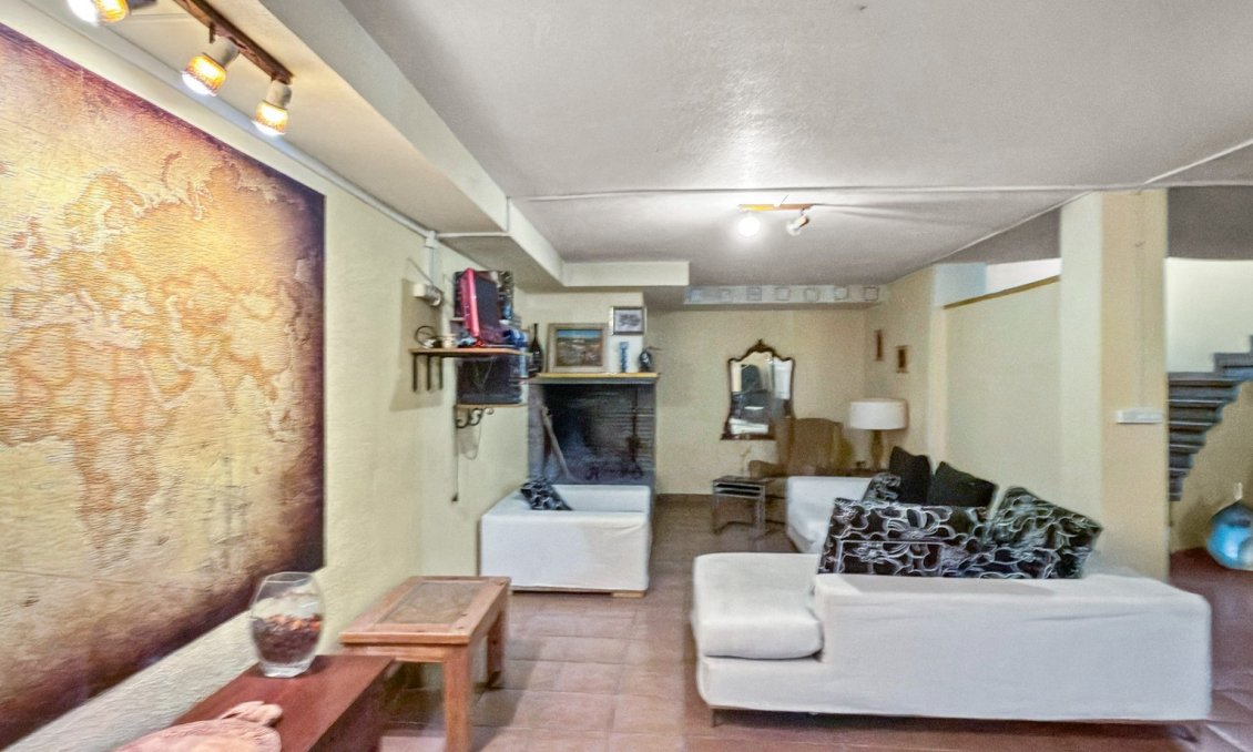 Használt Ingatlanok - Villa -
Torrevieja - Costa Blanca