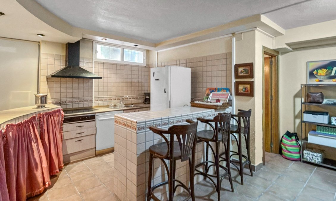 Használt Ingatlanok - Villa -
Torrevieja - Costa Blanca