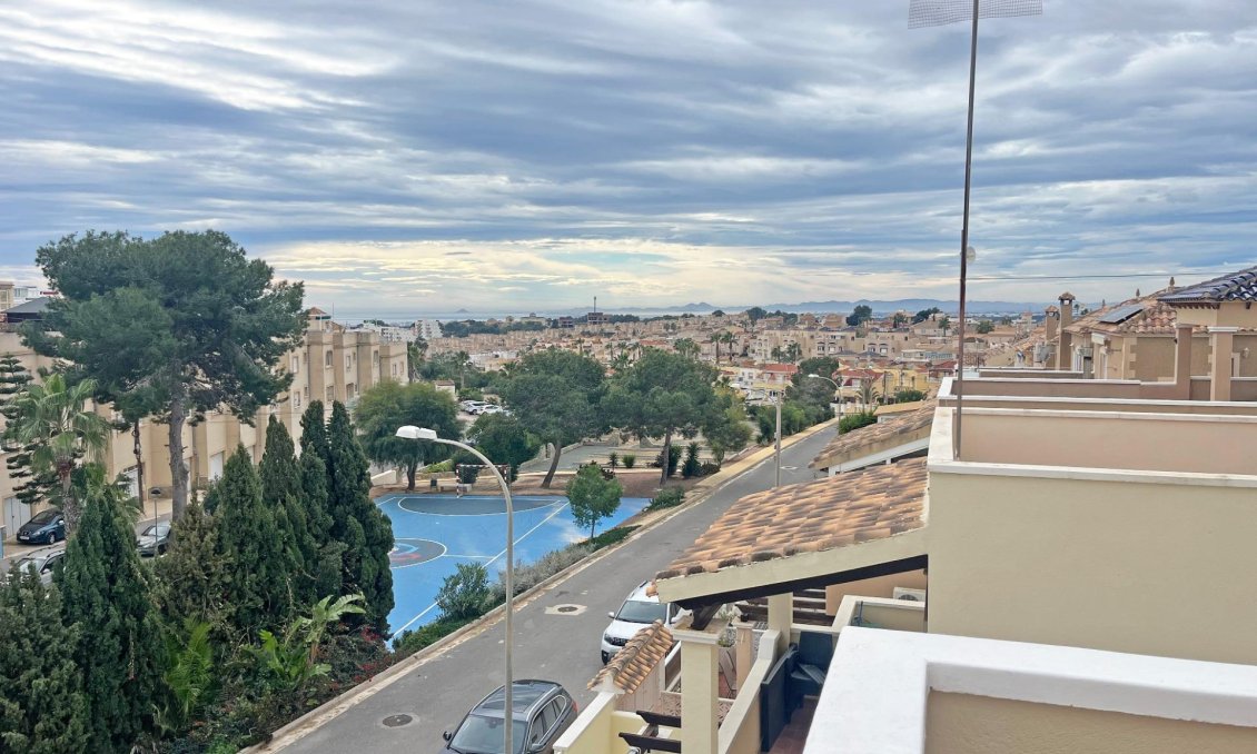 Revente - Duplex -
San Miguel de Salinas - Las Filipinas