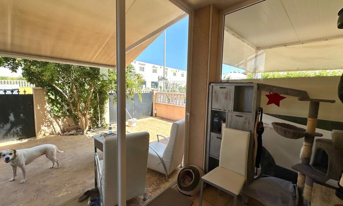 Használt Ingatlanok - Villa -
Orihuela Costa - La Regia