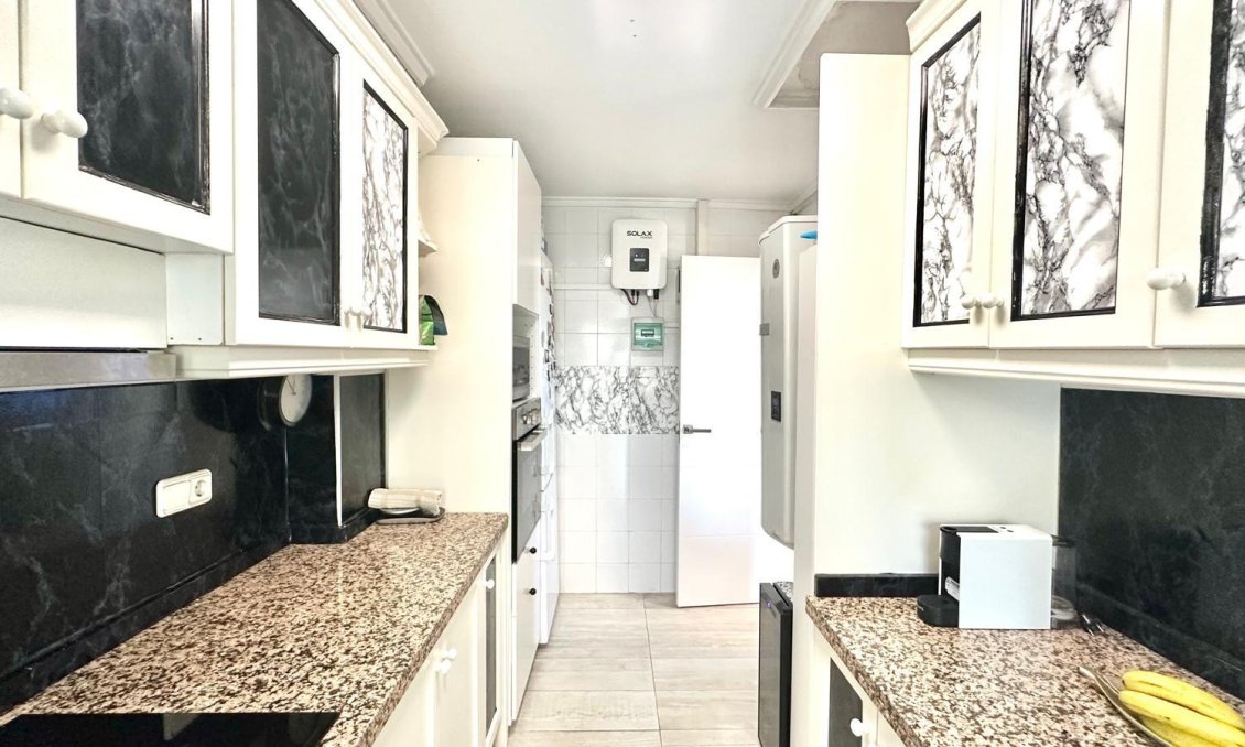 Használt Ingatlanok - Villa -
Orihuela Costa - La Regia