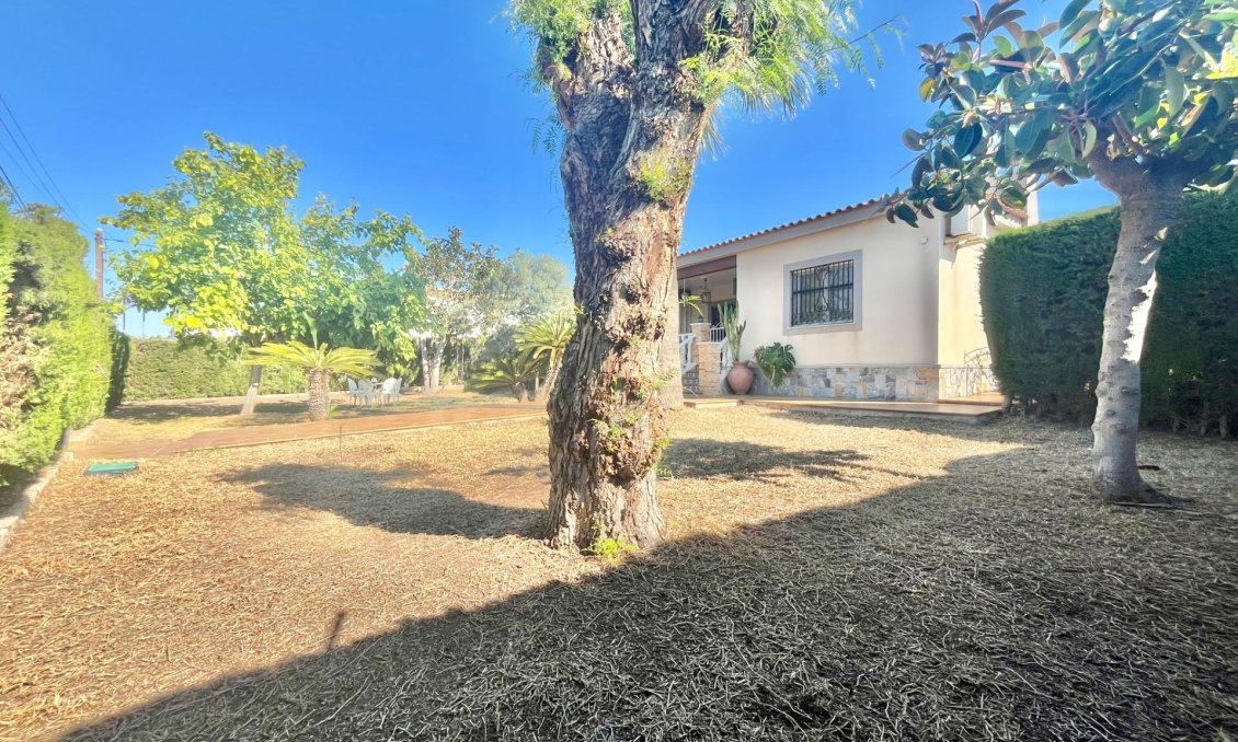 Resale - Villa -
Torrevieja - Los Balcones - Los Altos del Edén