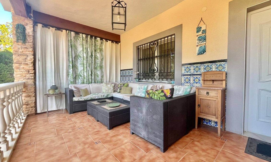 Resale - Villa -
Torrevieja - Los Balcones - Los Altos del Edén