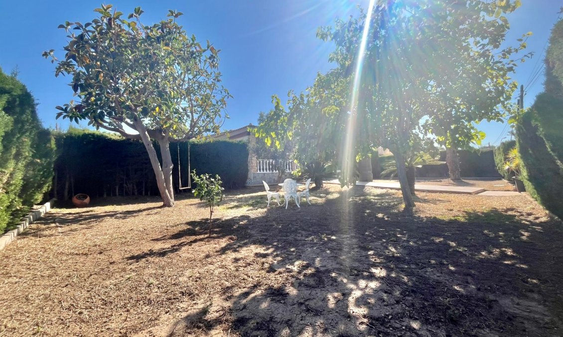 Resale - Villa -
Torrevieja - Los Balcones - Los Altos del Edén