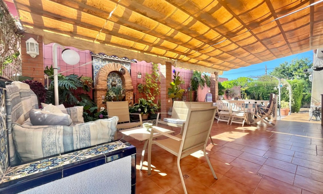 Resale - Villa -
Torrevieja - Los Balcones - Los Altos del Edén