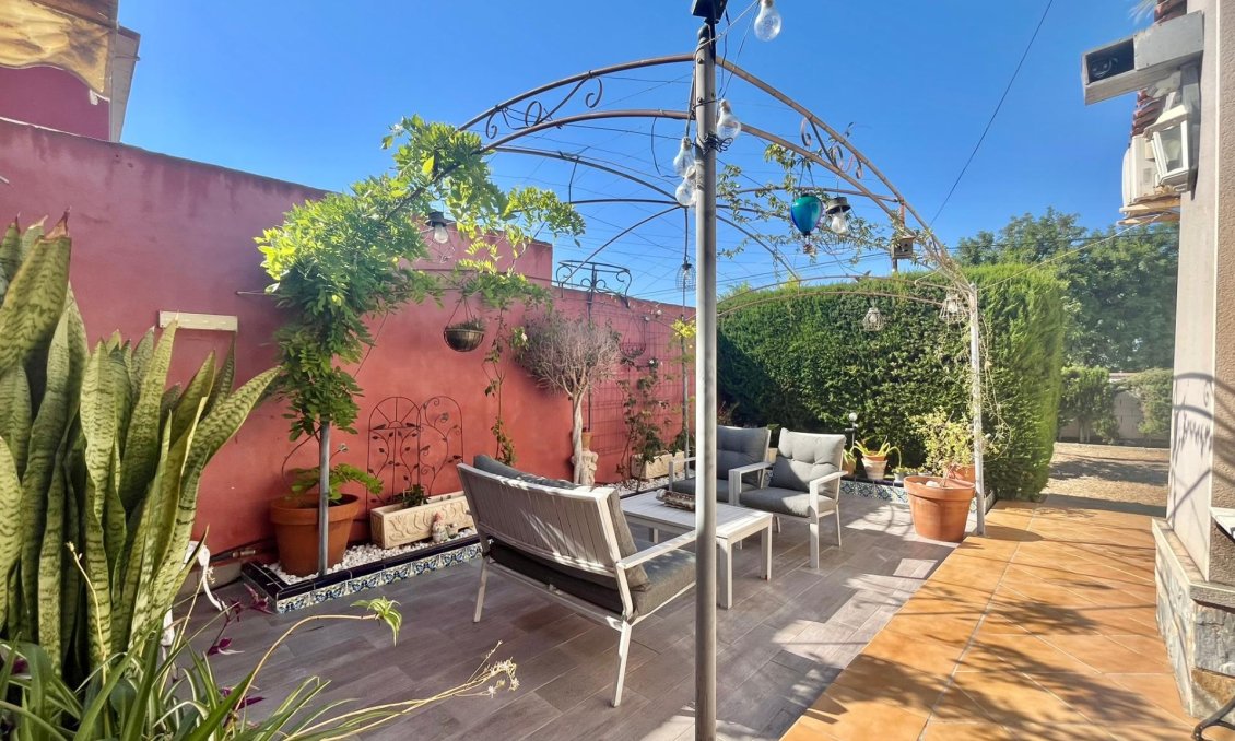 Resale - Villa -
Torrevieja - Los Balcones - Los Altos del Edén