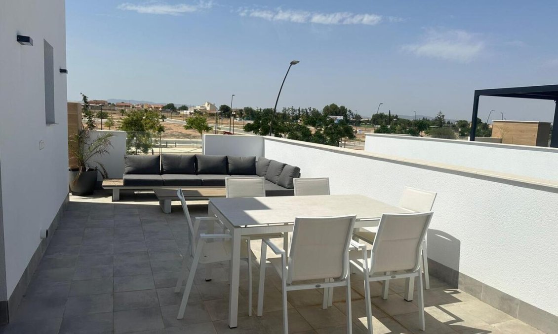 Használt Ingatlanok - Villa -
Roldan - Inland