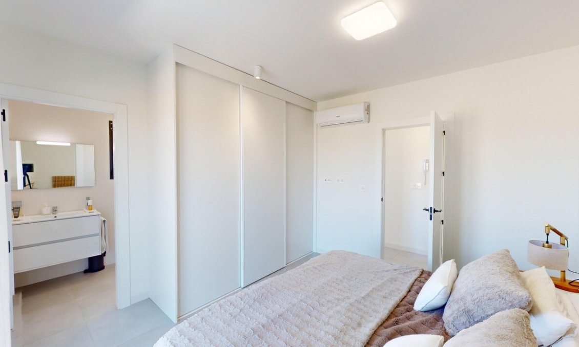 Használt Ingatlanok - Villa -
Roldan - Inland