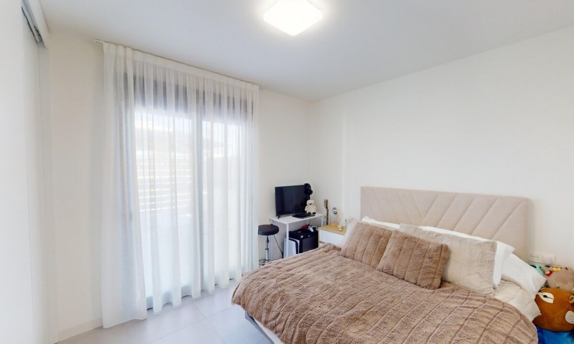 Használt Ingatlanok - Villa -
Roldan - Inland