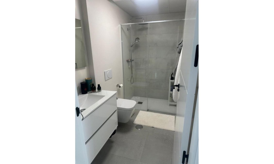 Használt Ingatlanok - Villa -
Roldan - Inland