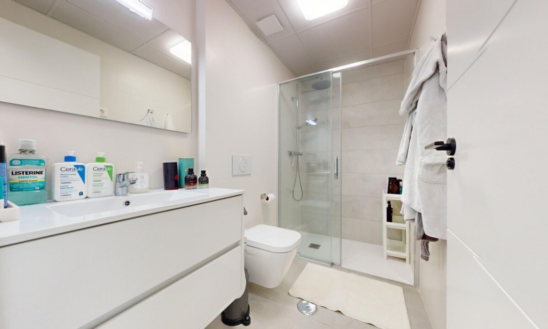 Használt Ingatlanok - Villa -
Roldan - Inland