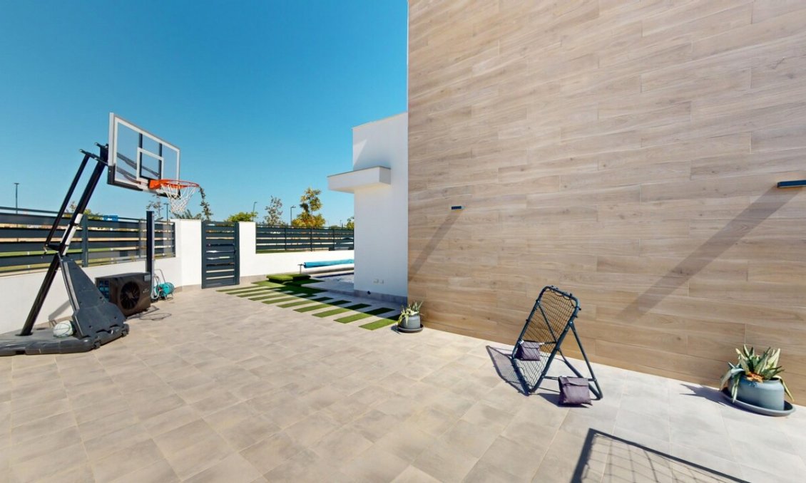 Használt Ingatlanok - Villa -
Roldan - Inland