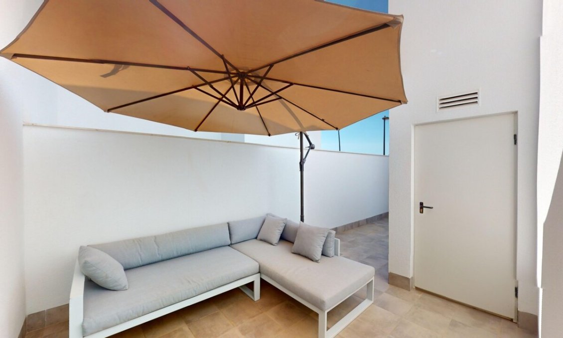 Használt Ingatlanok - Villa -
Roldan - Inland