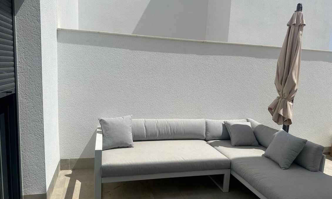 Használt Ingatlanok - Villa -
Roldan - Inland