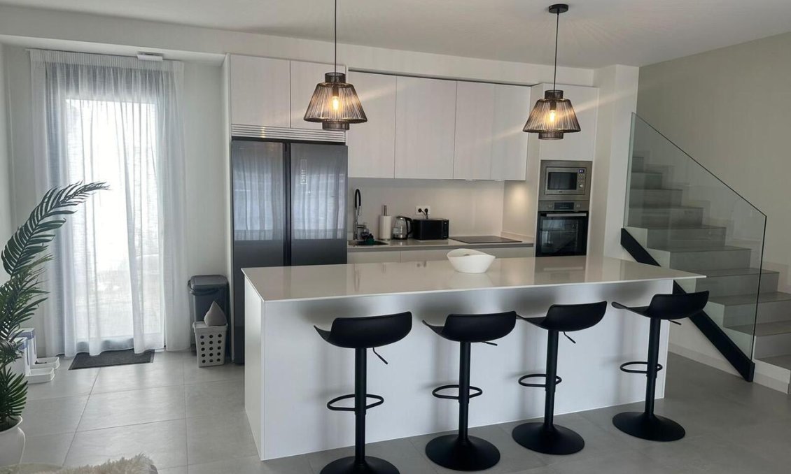 Használt Ingatlanok - Villa -
Roldan - Inland