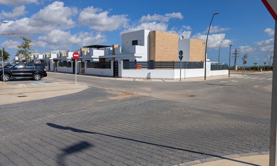 Használt Ingatlanok - Villa -
Roldan - Inland