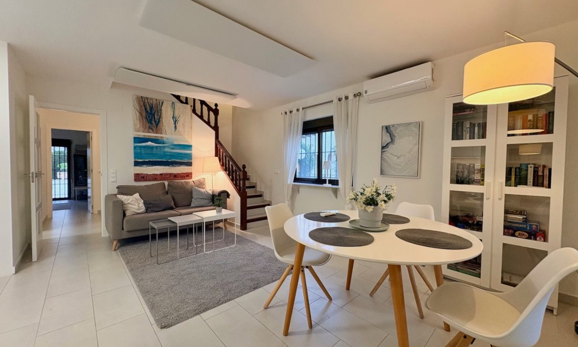 Revânzare - Town House -
Orihuela Costa - Costa Blanca