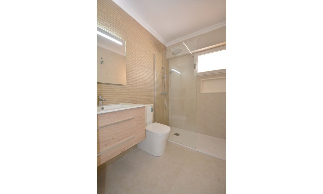 Resale - Apartment -
Torrevieja - Costa Blanca