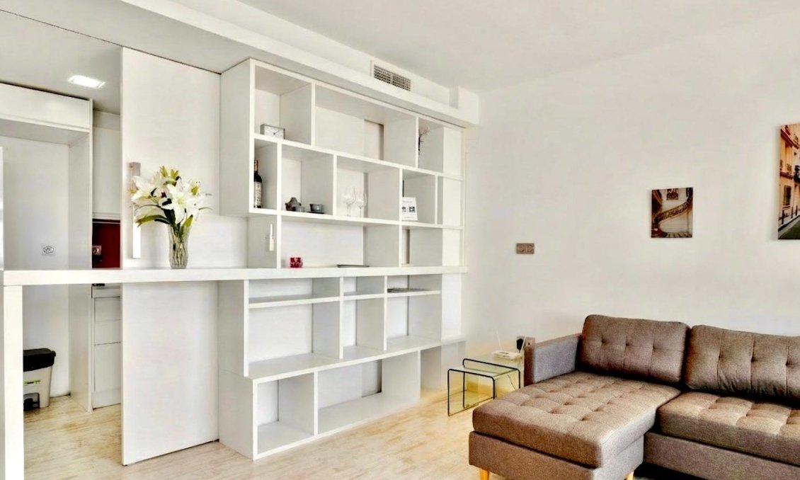 Revânzare - Apartament -
Torrevieja - Estacion De Autobuses