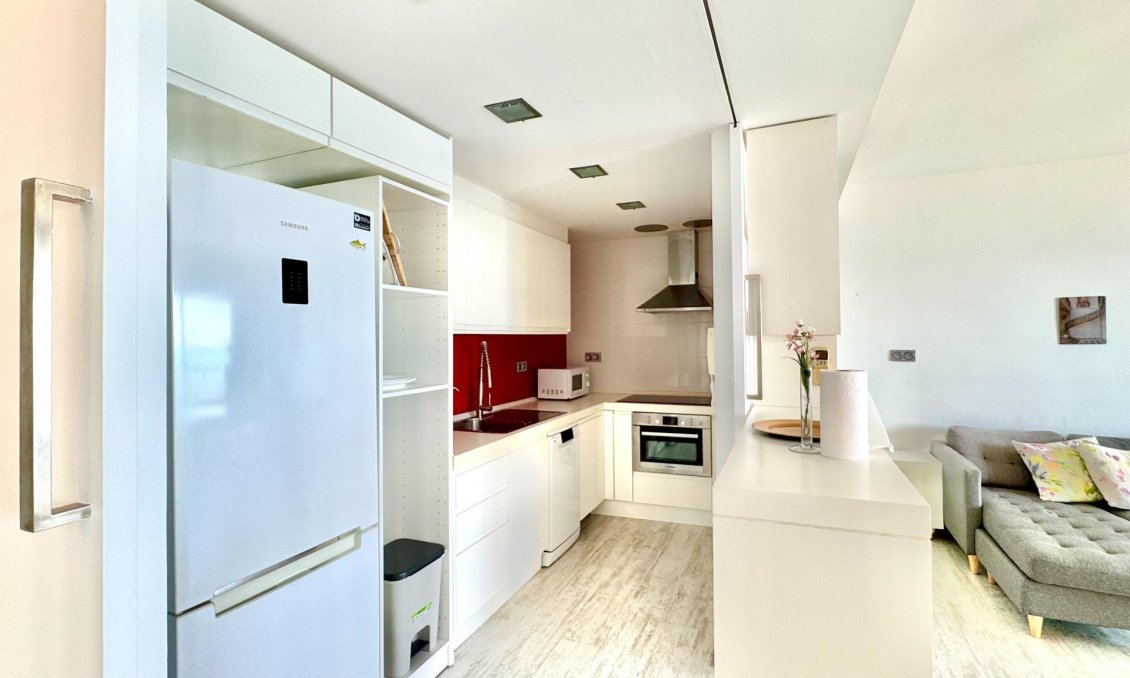 Revânzare - Apartament -
Torrevieja - Estacion De Autobuses