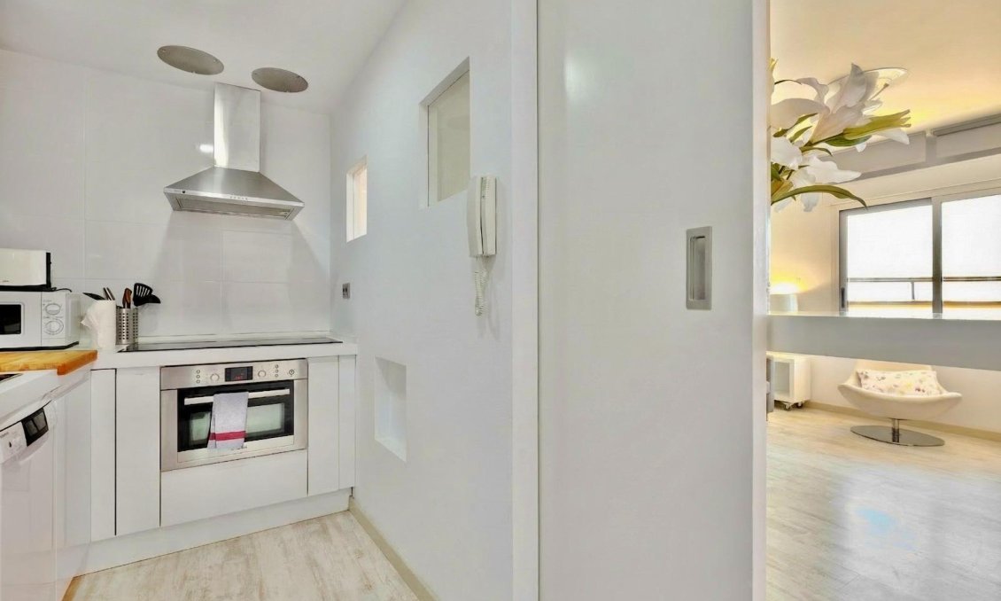 Revânzare - Apartament -
Torrevieja - Estacion De Autobuses