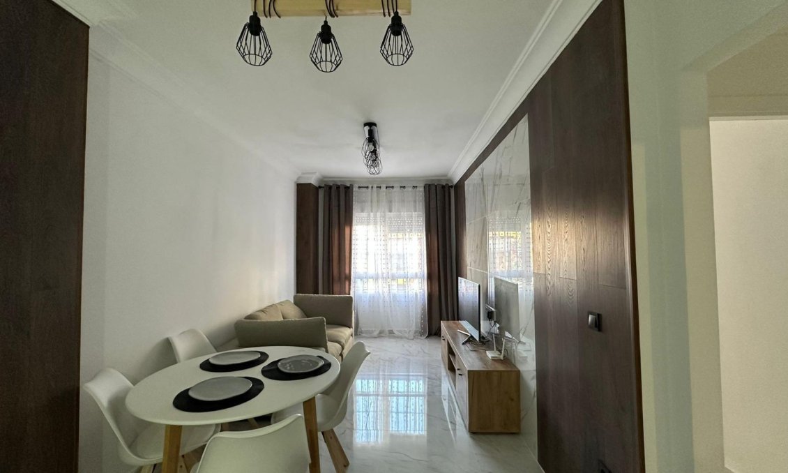 Wiederverkauf - Wohnung -
Torrevieja