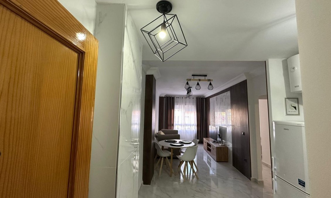 Wiederverkauf - Wohnung -
Torrevieja