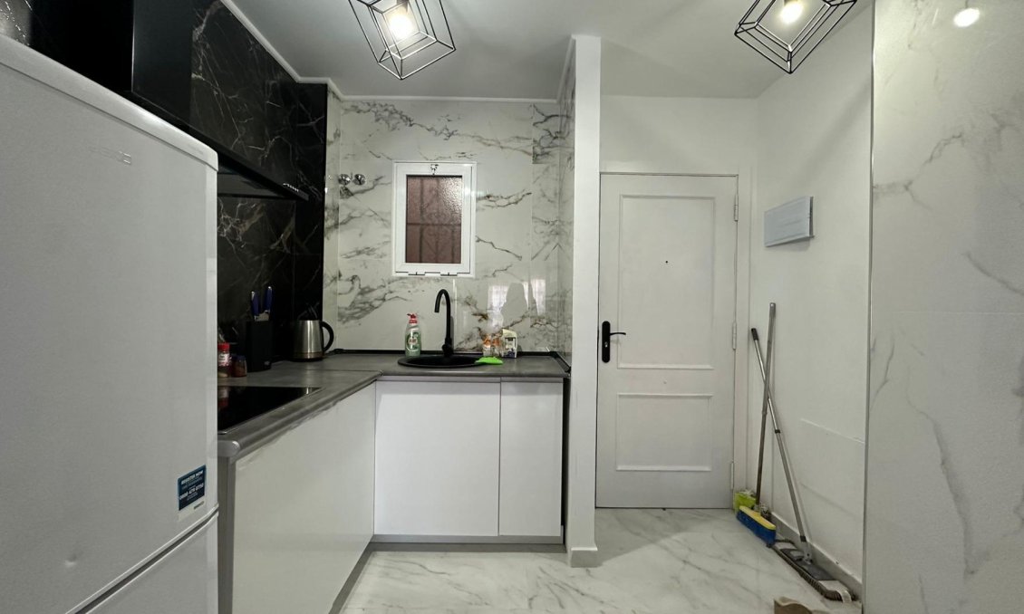 Wiederverkauf - Wohnung -
Torrevieja