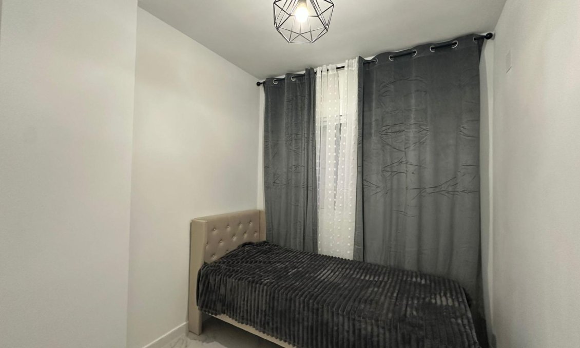 Wiederverkauf - Wohnung -
Torrevieja